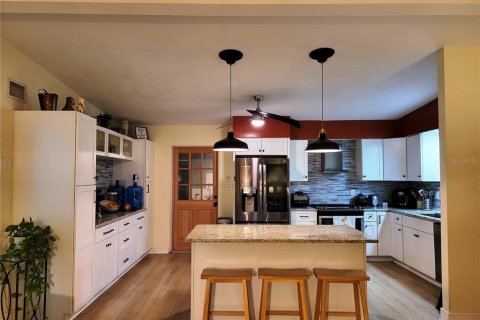 Villa ou maison à vendre à Winter Haven, Floride: 2 chambres, 116.41 m2 № 1553639 - photo 3