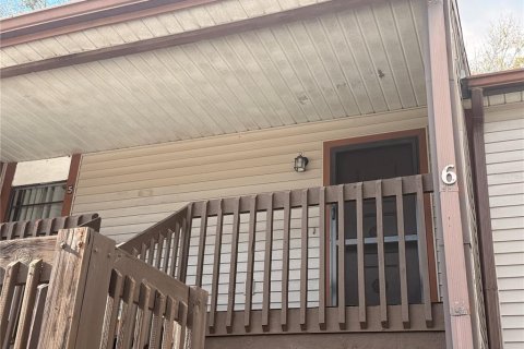 Copropriété à vendre à New Port Richey, Floride: 2 chambres, 93.65 m2 № 2236070 - photo 2