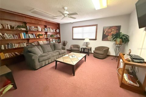 Copropriété à vendre à New Port Richey, Floride: 2 chambres, 93.65 m2 № 2236070 - photo 24