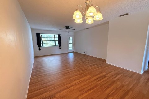 Copropriété à vendre à New Port Richey, Floride: 2 chambres, 93.65 m2 № 2236070 - photo 7