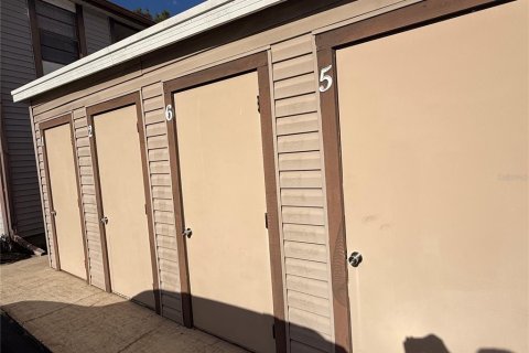 Copropriété à vendre à New Port Richey, Floride: 2 chambres, 93.65 m2 № 2236070 - photo 25