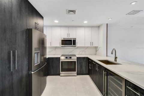 Copropriété à louer à Kissimmee, Floride: 3 chambres, 147.71 m2 № 2420430 - photo 15