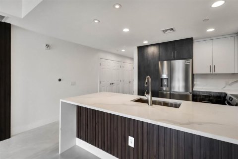 Copropriété à louer à Kissimmee, Floride: 3 chambres, 147.71 m2 № 2420430 - photo 18