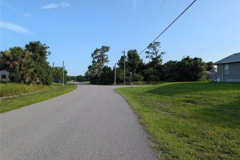 Terrain à vendre à North Port, Floride № 2209896 - photo 4