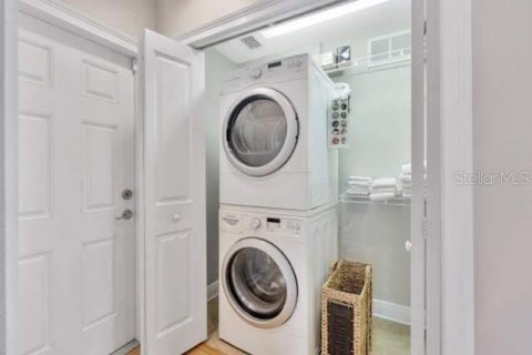 Villa ou maison à louer à Tampa, Floride: 2 chambres, 125.23 m2 № 2147555 - photo 22