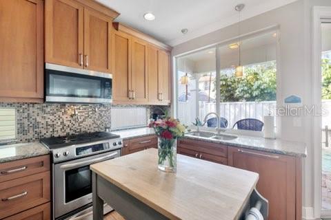 Villa ou maison à louer à Tampa, Floride: 2 chambres, 125.23 m2 № 2147555 - photo 12
