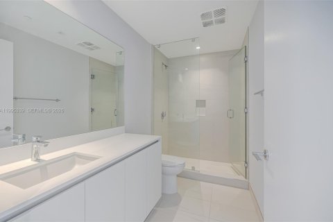 Condo in Pompano Beach, Florida, 3 bedrooms  № 2062904 - photo 10