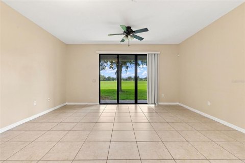 Villa ou maison à vendre à Orlando, Floride: 3 chambres, 157.19 m2 № 2354480 - photo 4