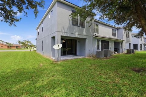 Villa ou maison à vendre à Orlando, Floride: 3 chambres, 157.19 m2 № 2354480 - photo 24