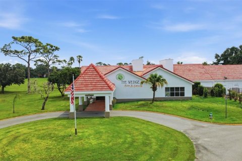 Villa ou maison à vendre à Orlando, Floride: 3 chambres, 157.19 m2 № 2354480 - photo 21