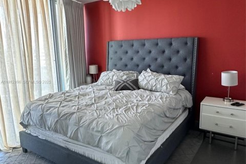 Condo in Miami, Florida, 2 bedrooms  № 1982242 - photo 6