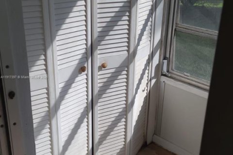 Condominio en alquiler en West Palm Beach, Florida, 1 dormitorio, 57.13 m2 № 1973521 - foto 13