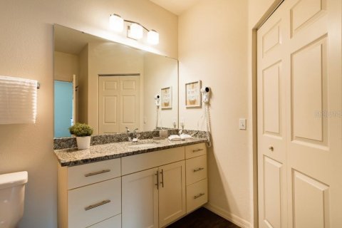 Touwnhouse à vendre à Kissimmee, Floride: 4 chambres, 157.38 m2 № 2291130 - photo 23