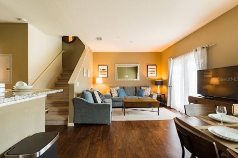 Touwnhouse à vendre à Kissimmee, Floride: 4 chambres, 157.38 m2 № 2291130 - photo 5