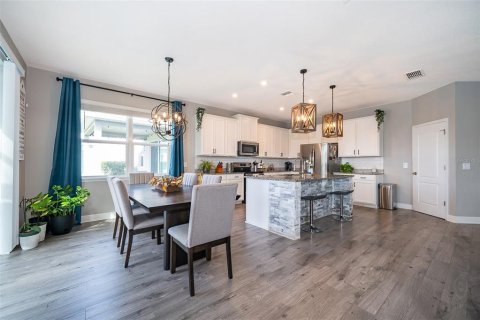 Casa en venta en Sanford, Florida, 5 dormitorios, 225.2 m2 № 1775017 - foto 8