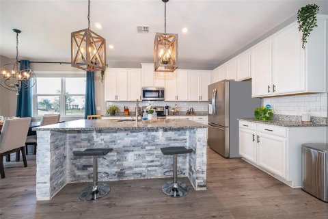 Casa en venta en Sanford, Florida, 5 dormitorios, 225.2 m2 № 1775017 - foto 10