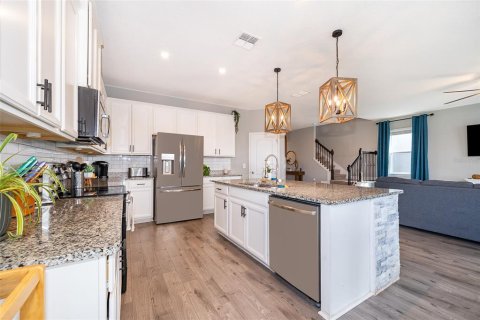 Casa en venta en Sanford, Florida, 5 dormitorios, 225.2 m2 № 1775017 - foto 11