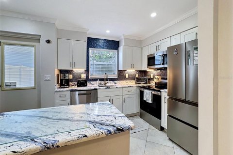 Duplex in Holmes Beach, Florida 2 bedrooms, 97.55 sq.m. № 2167386 - photo 3