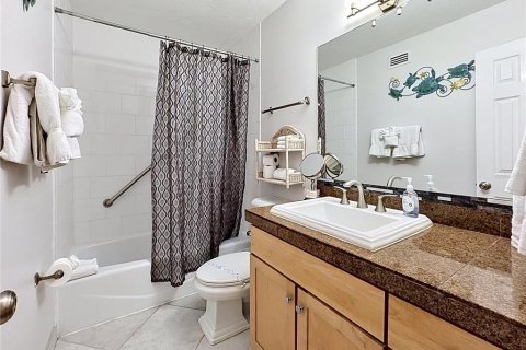 Duplex in Holmes Beach, Florida 2 bedrooms, 97.55 sq.m. № 2167386 - photo 29