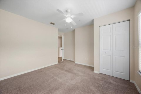 Condo in Kissimmee, Florida, 3 bedrooms № 2394391 - photo 17