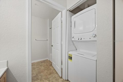 Condo in Kissimmee, Florida, 3 bedrooms № 2394391 - photo 21