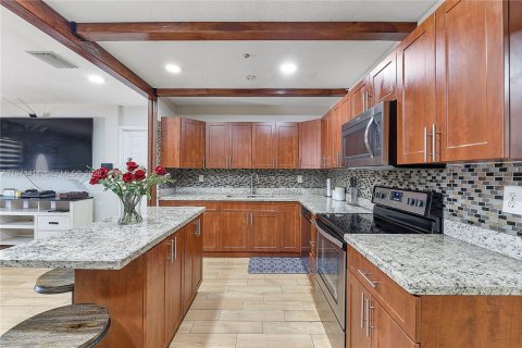 Купить виллу или дом в Холливуд, Флорида 3 спальни, 163.6м2, № 2033979 - фото 16