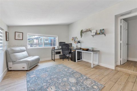 Купить виллу или дом в Холливуд, Флорида 3 спальни, 163.6м2, № 2033979 - фото 19