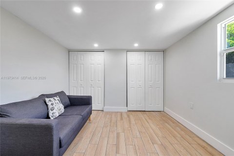 Купить виллу или дом в Холливуд, Флорида 3 спальни, 163.6м2, № 2033979 - фото 29