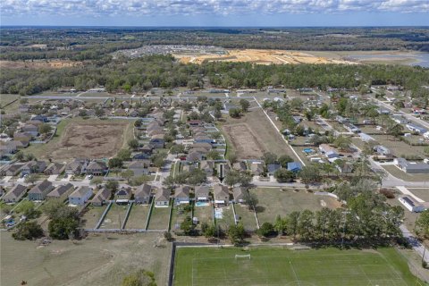 House in Dade City, Florida 4 bedrooms, 258.73 sq.m. № 2135821 - photo 3