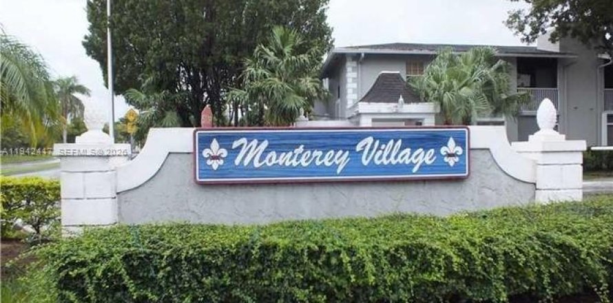 Condominio en Miami, Florida, 2 dormitorios  № 1999952