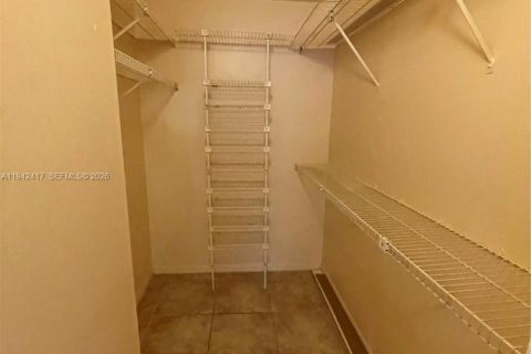 Condominio en venta en Miami, Florida, 2 dormitorios, 84.73 m2 № 1999952 - foto 25