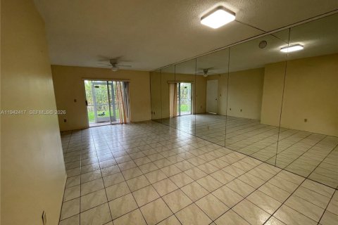 Condominio en venta en Miami, Florida, 2 dormitorios, 84.73 m2 № 1999952 - foto 10