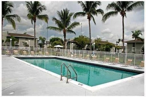 Condominio en venta en Miami, Florida, 2 dormitorios, 84.73 m2 № 1999952 - foto 2