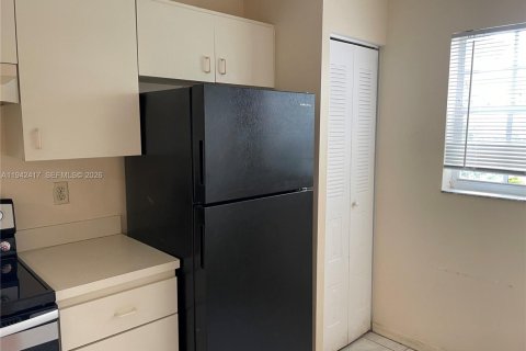 Condominio en venta en Miami, Florida, 2 dormitorios, 84.73 m2 № 1999952 - foto 5