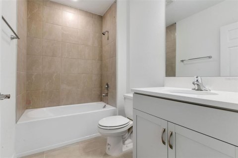 House in Parrish, Florida 3 bedrooms, 141.12 sq.m. № 1733176 - photo 21