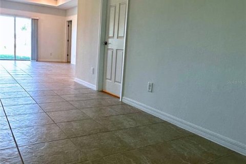 House in Parrish, Florida 3 bedrooms, 141.12 sq.m. № 1733176 - photo 2