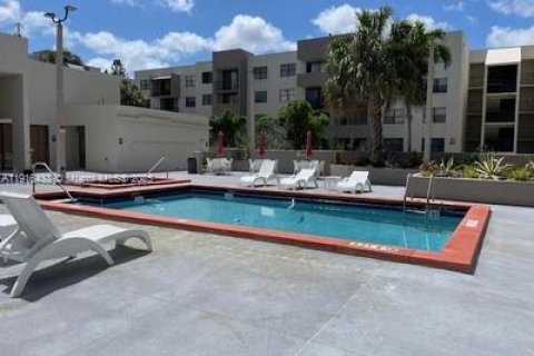 Copropriété à louer à Miami, Floride: 2 chambres, 80.45 m2 № 1971894 - photo 3