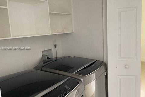 Copropriété à louer à Miami, Floride: 2 chambres, 80.45 m2 № 1971894 - photo 11