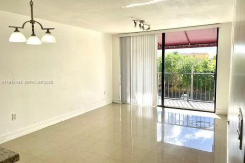 Copropriété à louer à Miami, Floride: 2 chambres, 80.45 m2 № 1971894 - photo 6