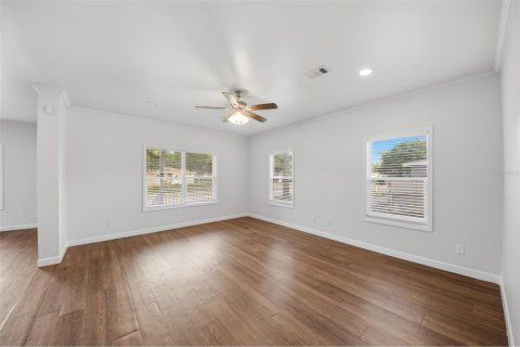 House in Orlando, Florida 4 bedrooms, 178.37 sq.m. № 2107116 - photo 13