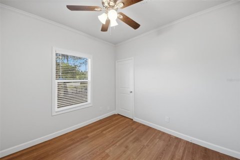 House in Orlando, Florida 4 bedrooms, 178.37 sq.m. № 2107116 - photo 21