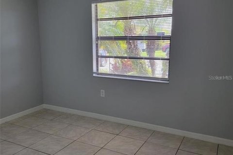 Casa en venta en Kissimmee, Florida, 2 dormitorios, 92.07 m2 № 1885513 - foto 9