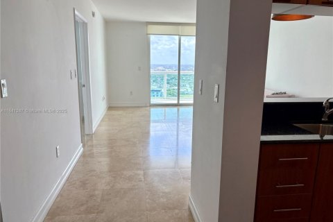 Copropriété à vendre à Miami, Floride: 1 chambre, 78.22 m2 № 1477991 - photo 3
