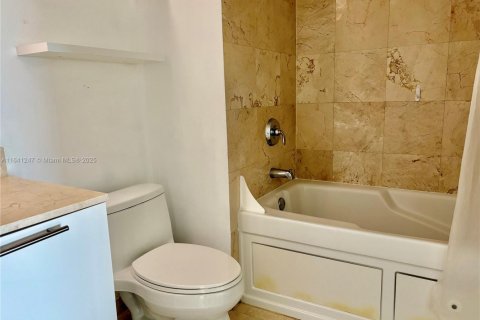 Copropriété à vendre à Miami, Floride: 1 chambre, 78.22 m2 № 1477991 - photo 17