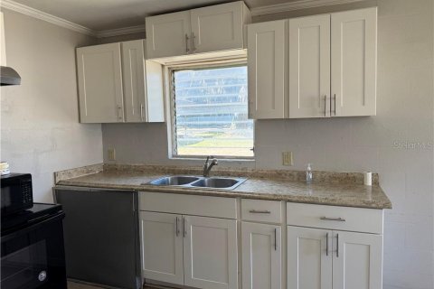 Appartement à louer à Frostproof, Floride: 1 chambre, 40.88 m2 № 2411657 - photo 6