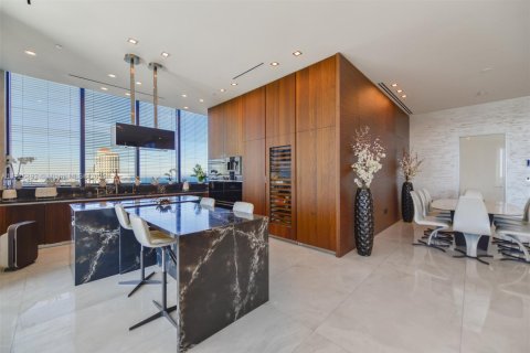 Condo in Sunny Isles Beach, Florida, 2 bedrooms  № 1928414 - photo 7