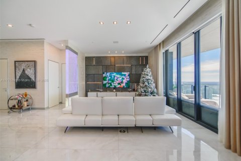 Condo in Sunny Isles Beach, Florida, 2 bedrooms  № 1928414 - photo 5