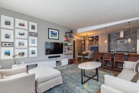 Снять в аренду кондоминиум в Норт-Майами-Бич, Флорида 1 спальня, 79.9м2, № 1985117 - фото 2