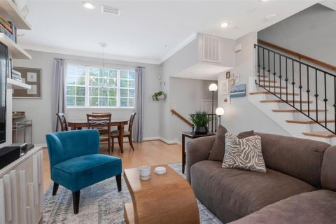 Townhouse in Tampa, Florida 3 bedrooms, 144.28 sq.m. № 2151533 - photo 9