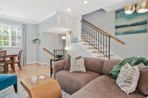Townhouse in Tampa, Florida 3 bedrooms, 144.28 sq.m. № 2151533 - photo 27